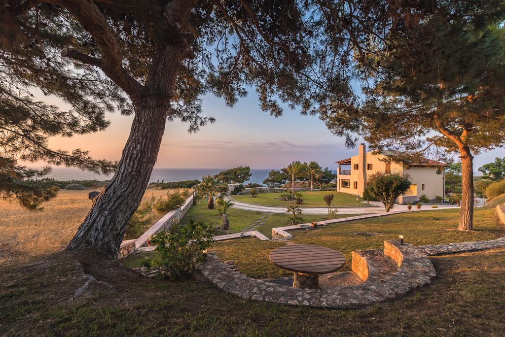Villa Russelia Kalavarda
